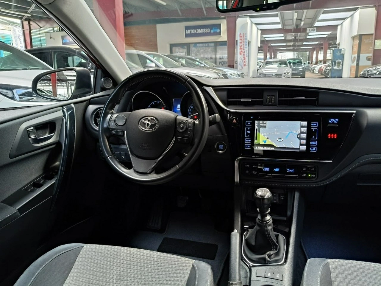 Toyota Auris - Zdjęcie 13