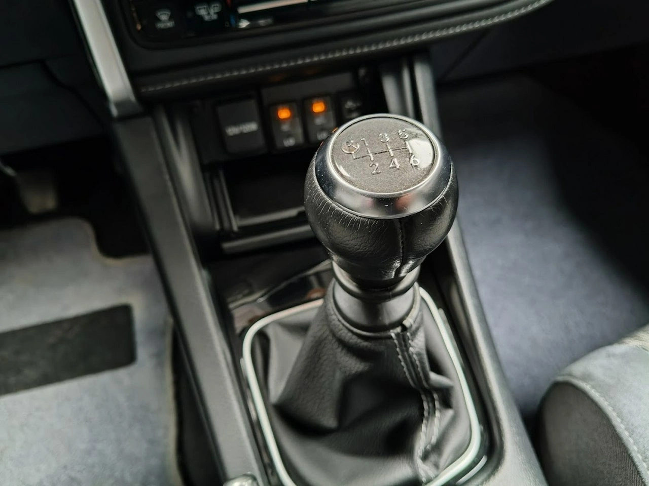 Toyota Auris - Zdjęcie 24