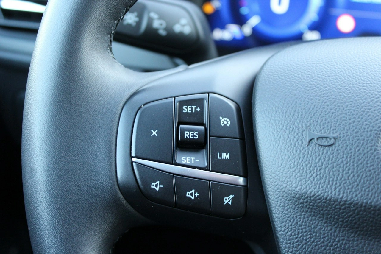 Ford Kuga - Zdjęcie 22