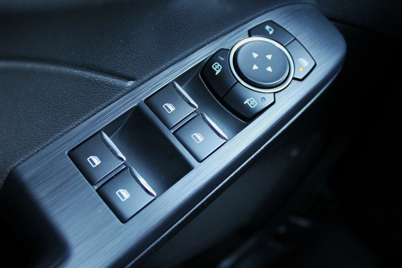 Ford Kuga - Zdjęcie 30