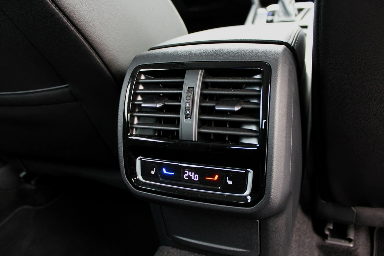 Volkswagen Arteon - Zdjęcie 17