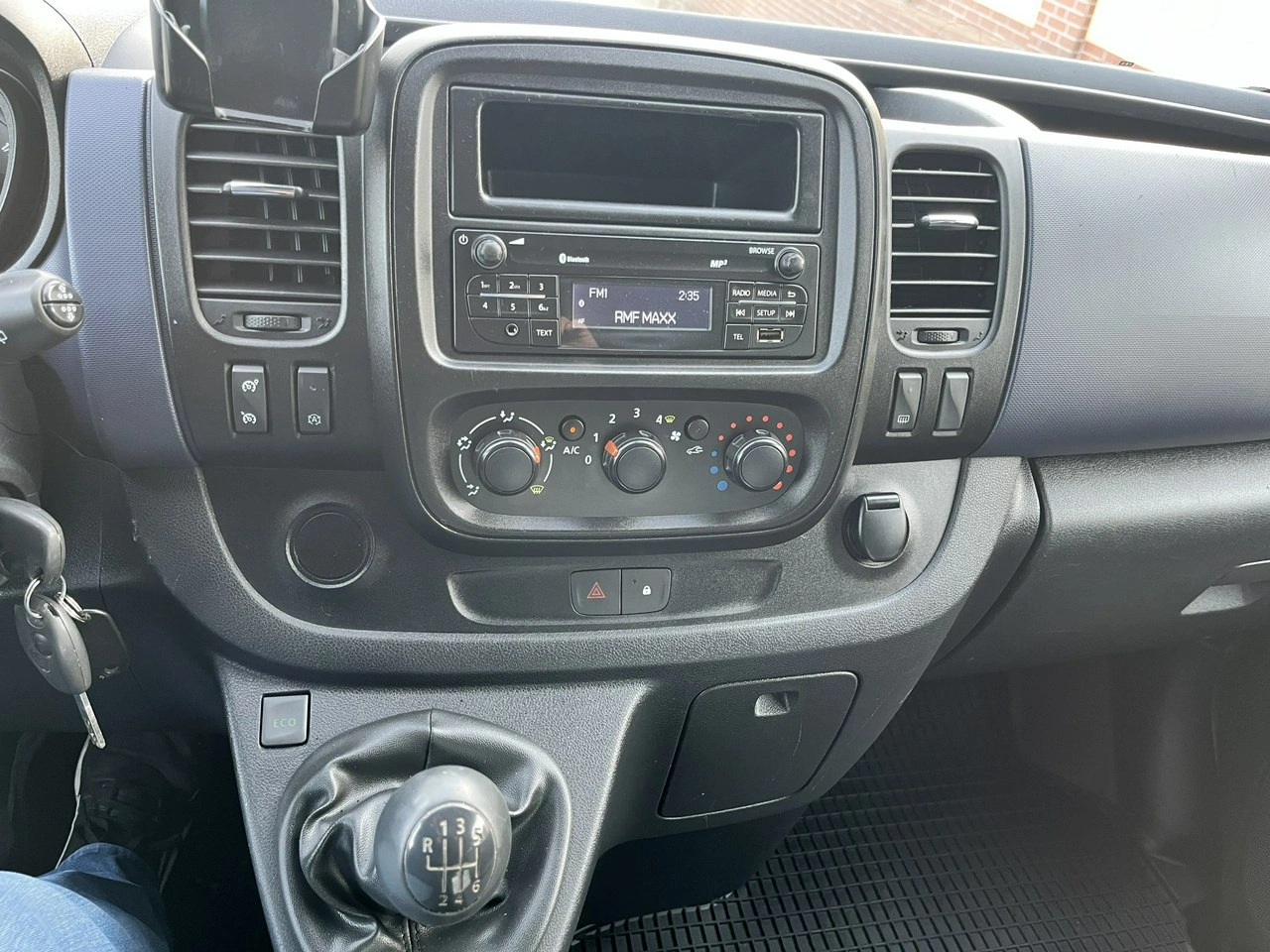 Opel Vivaro - Zdjęcie 10