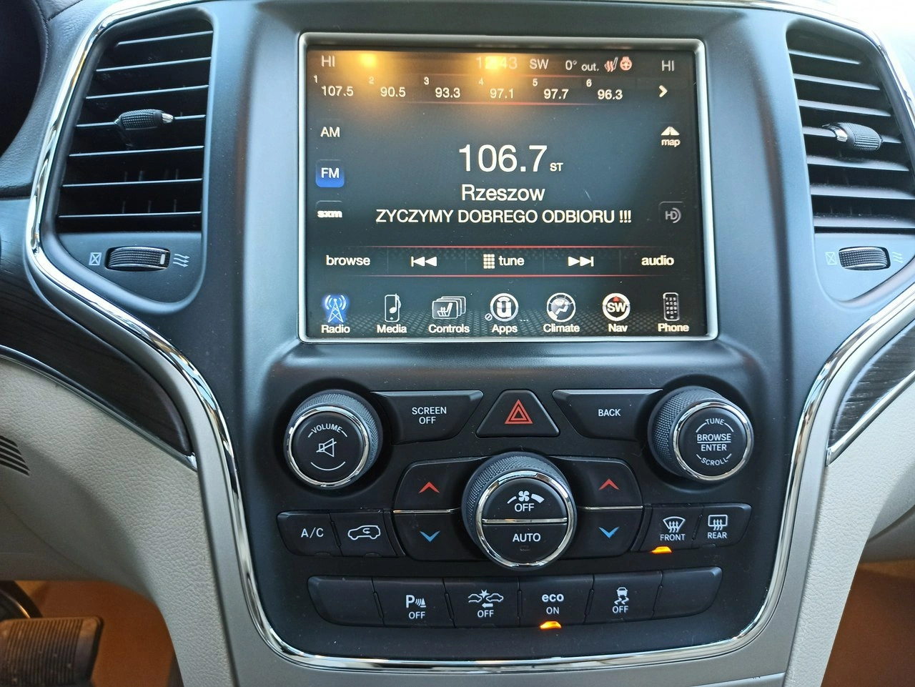 Jeep Grand Cherokee - Zdjęcie 16