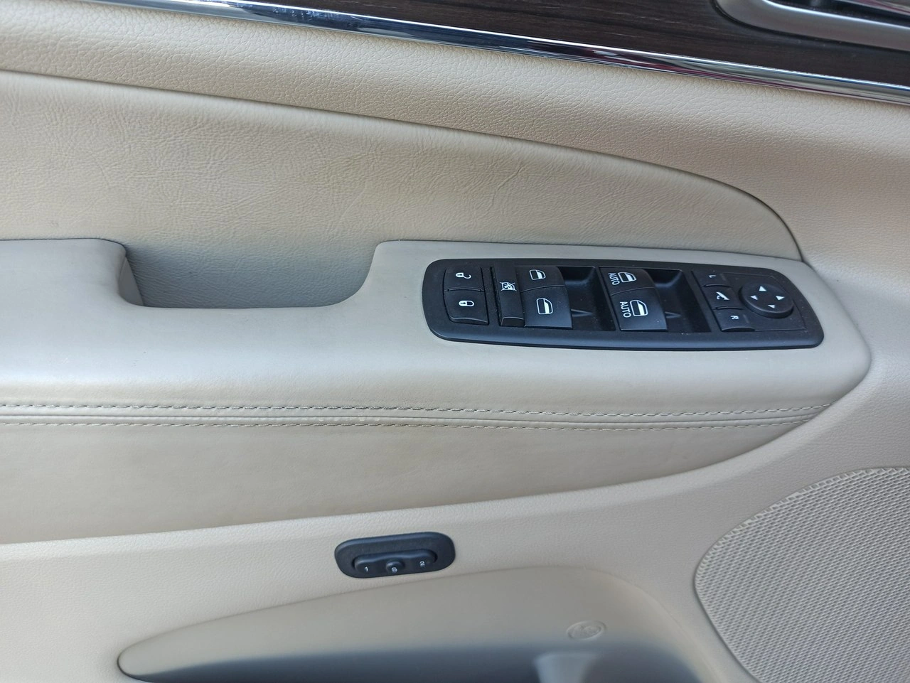 Jeep Grand Cherokee - Zdjęcie 18