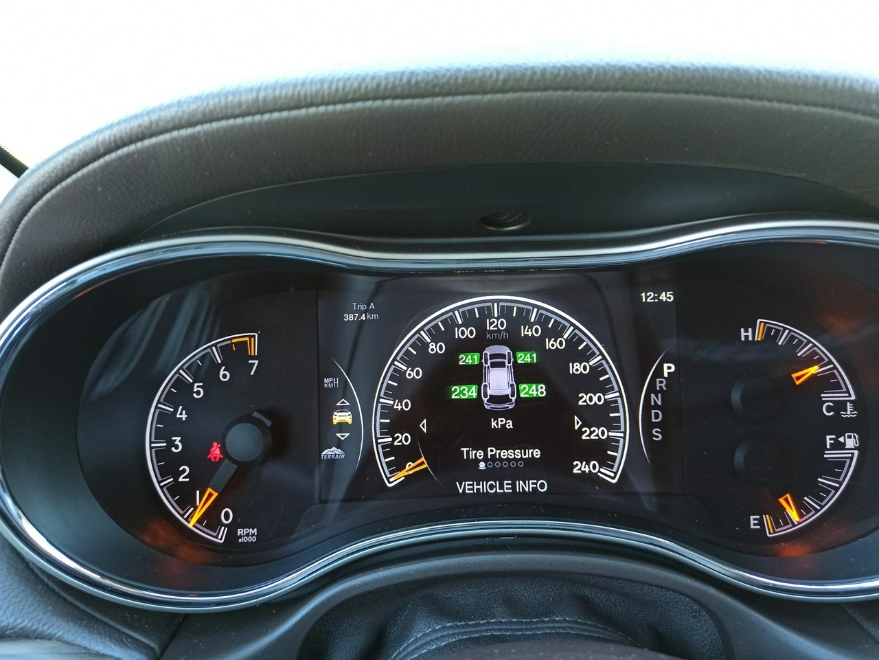 Jeep Grand Cherokee - Zdjęcie 21