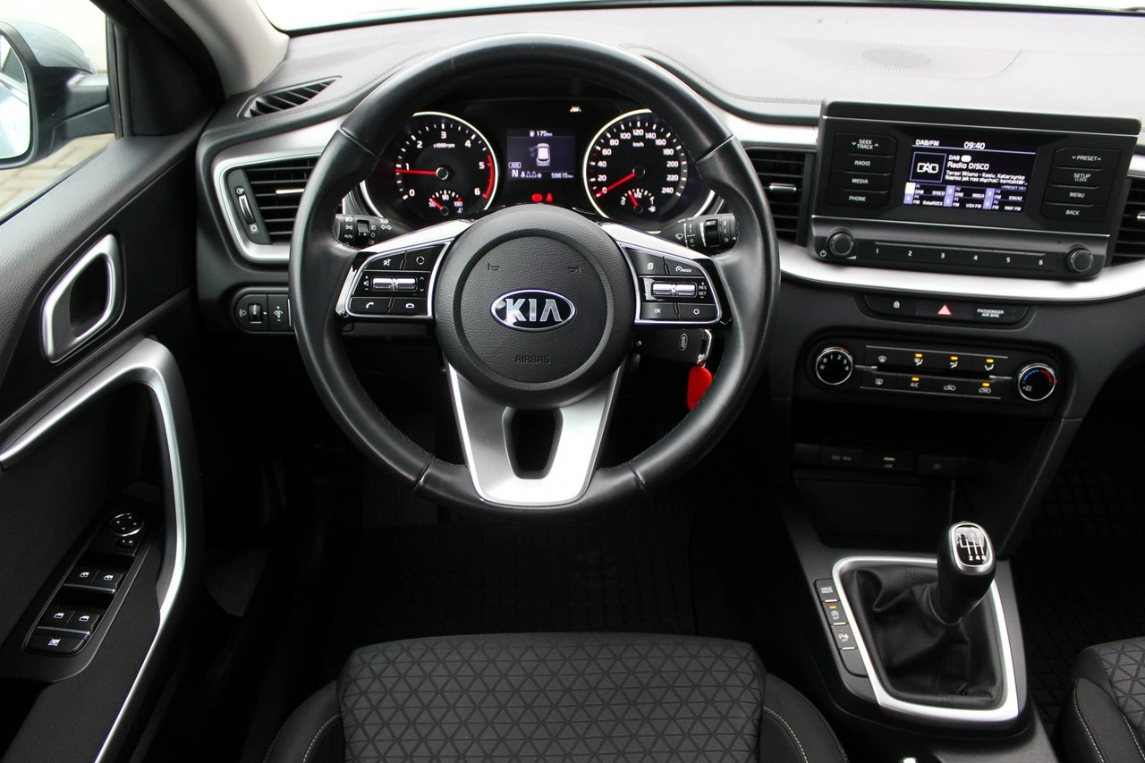 Kia Ceed - Zdjęcie 11