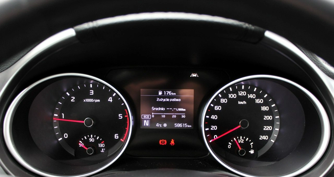 Kia Ceed - Zdjęcie 12