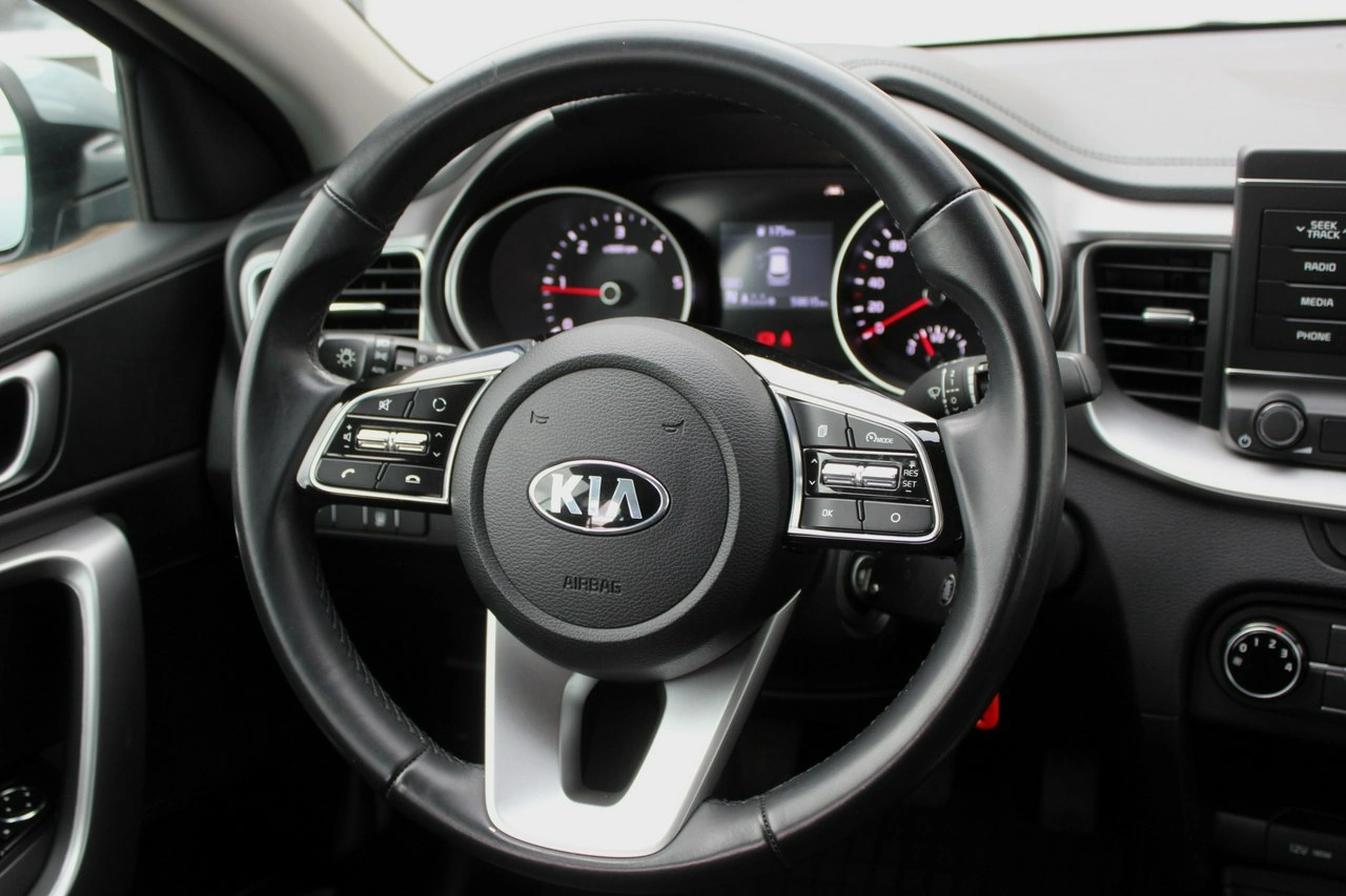 Kia Ceed - Zdjęcie 13