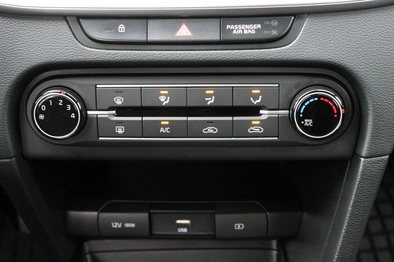 Kia Ceed - Zdjęcie 15