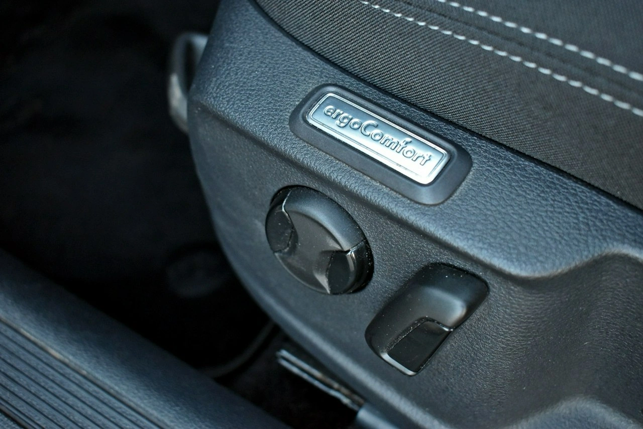 Volkswagen Passat Variant - Zdjęcie 11