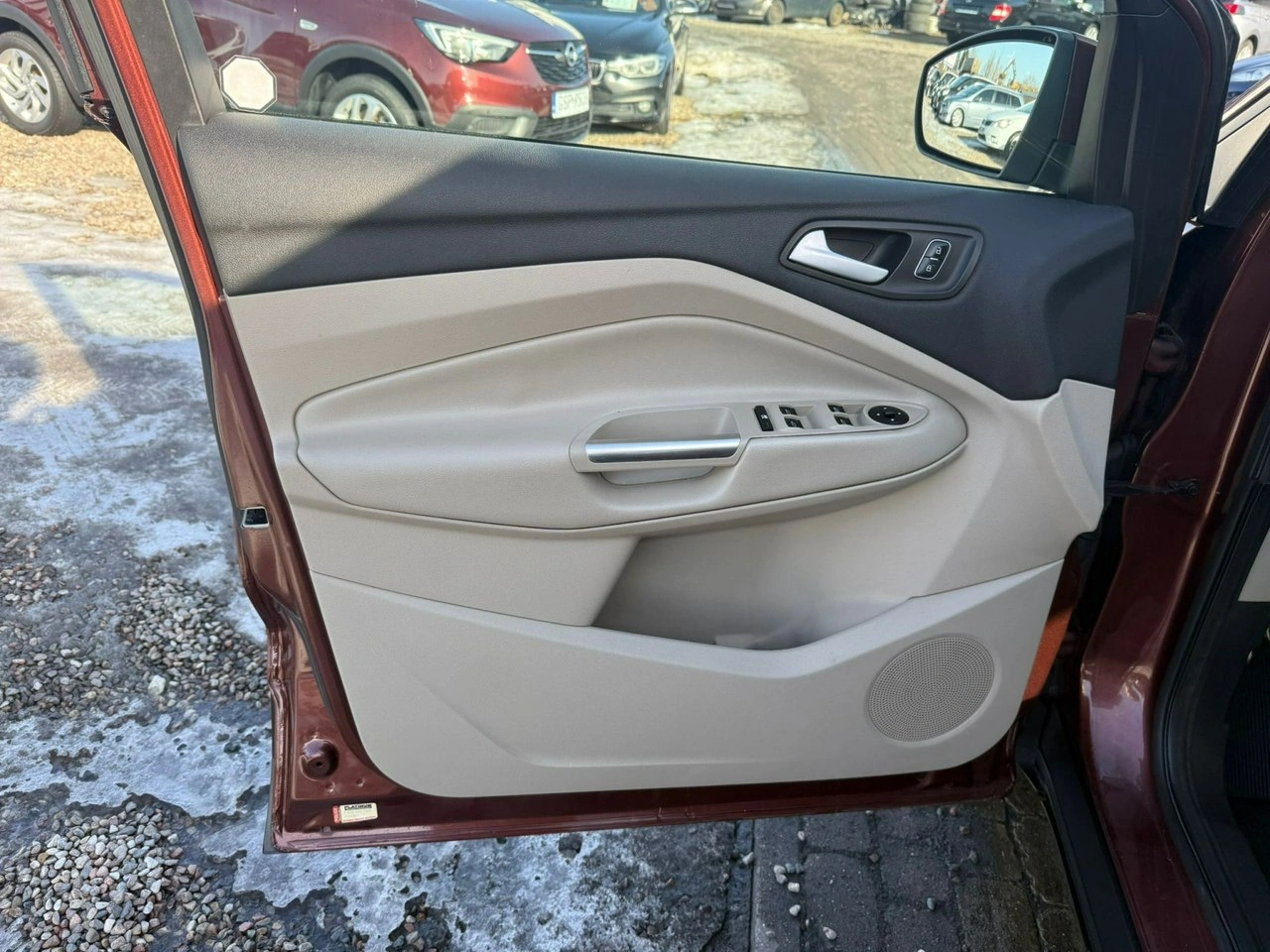 Ford Escape - Zdjęcie 7