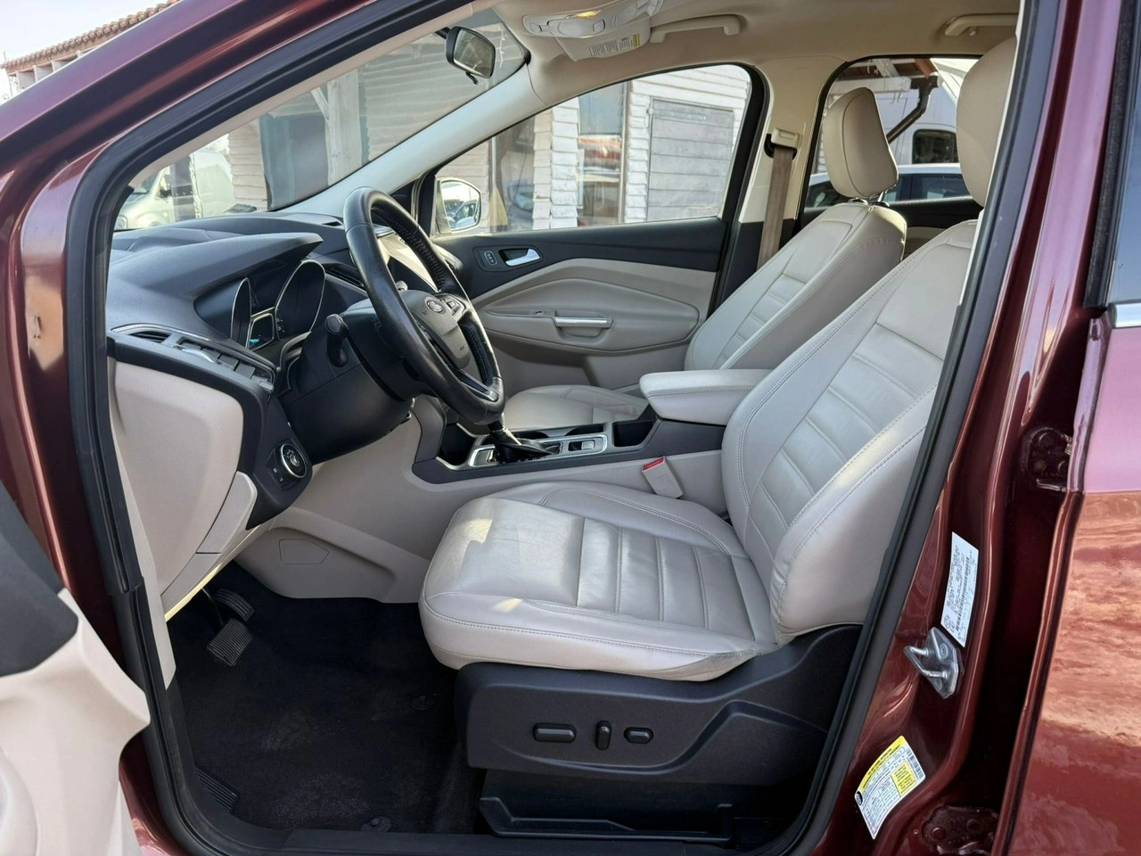 Ford Escape - Zdjęcie 8