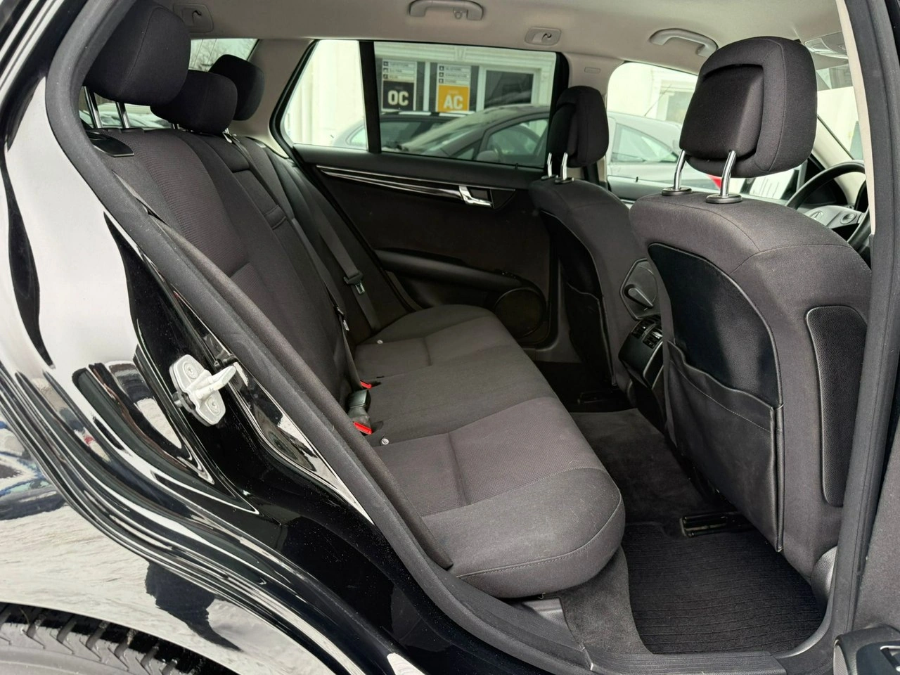 Mercedes C 200 - Zdjęcie 11