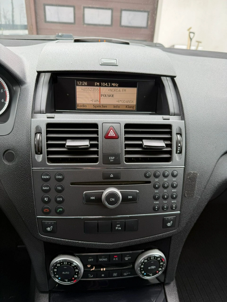 Mercedes C 200 - Zdjęcie 16