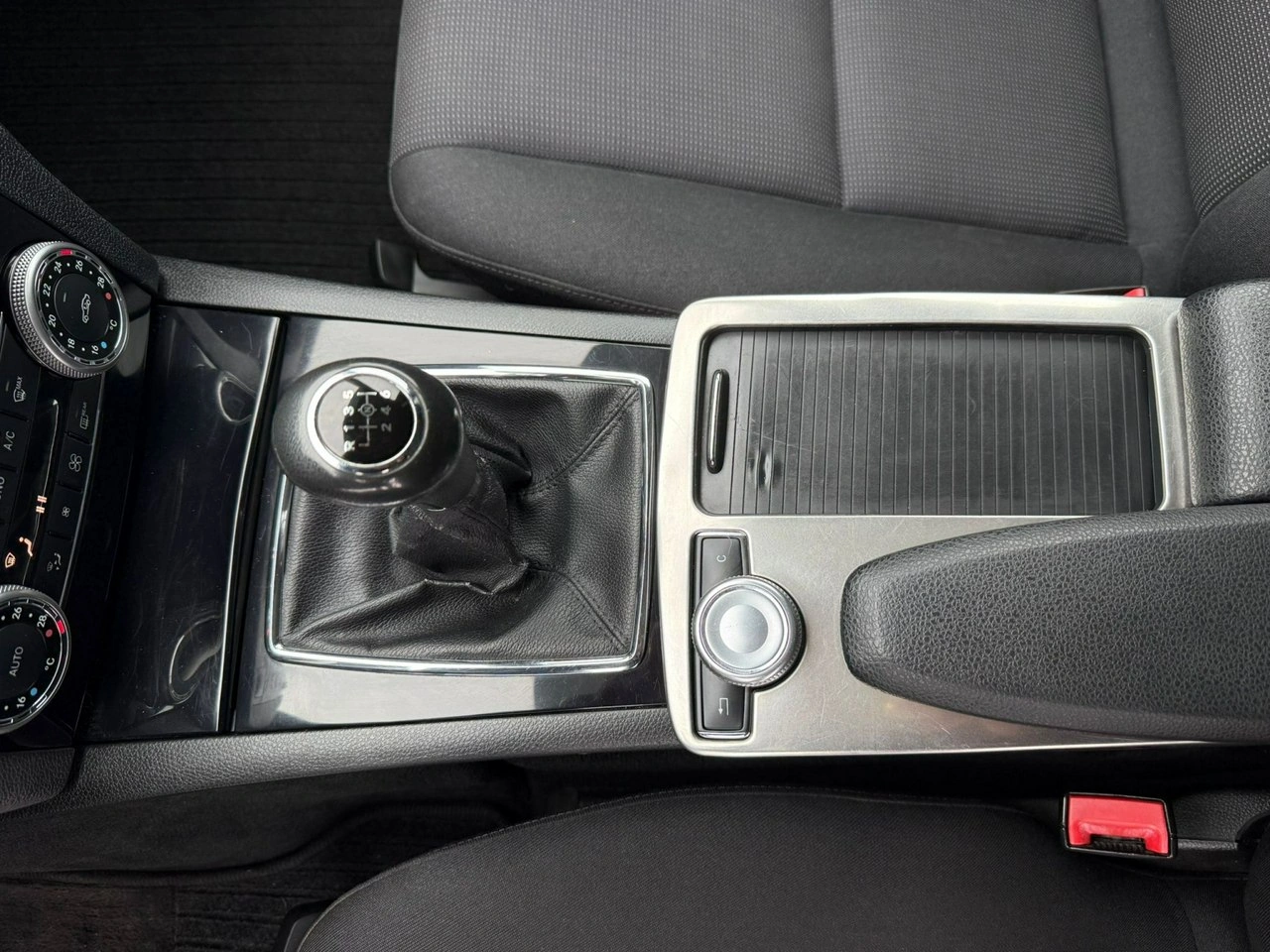 Mercedes C 200 - Zdjęcie 18