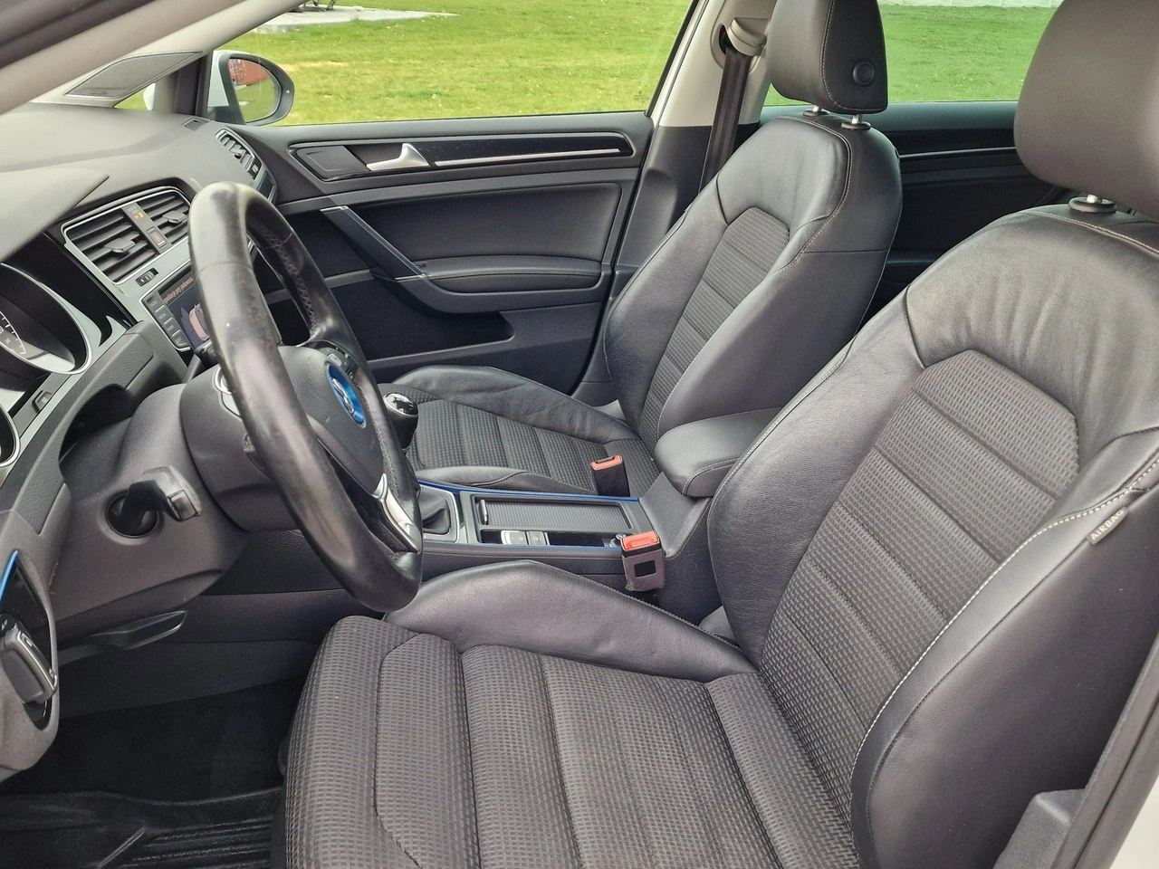 Volkswagen Golf - Zdjęcie 15
