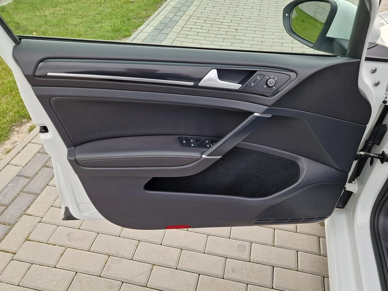 Volkswagen Golf - Zdjęcie 16