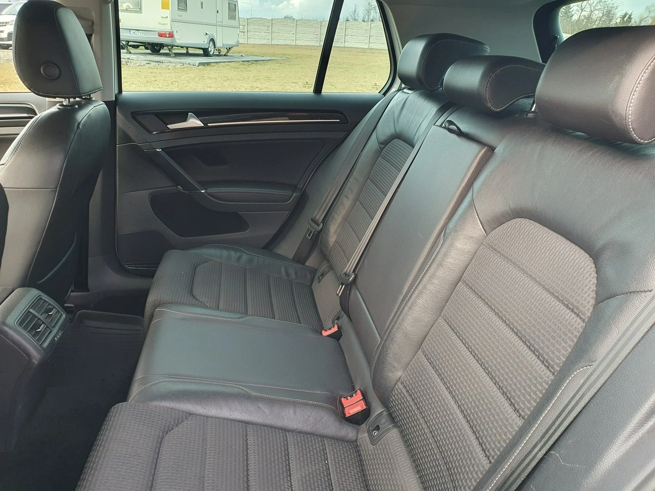 Volkswagen Golf - Zdjęcie 17