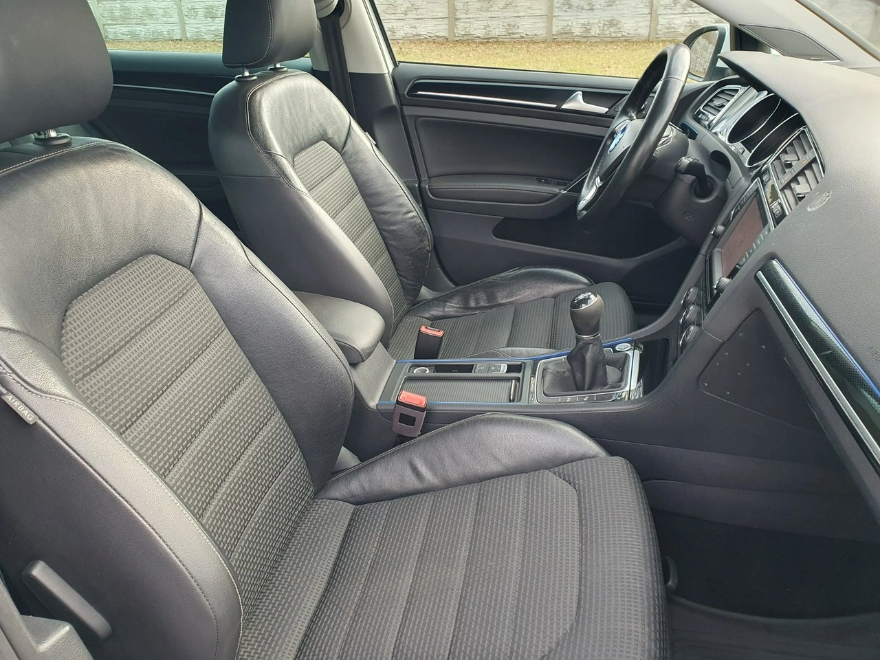 Volkswagen Golf - Zdjęcie 20