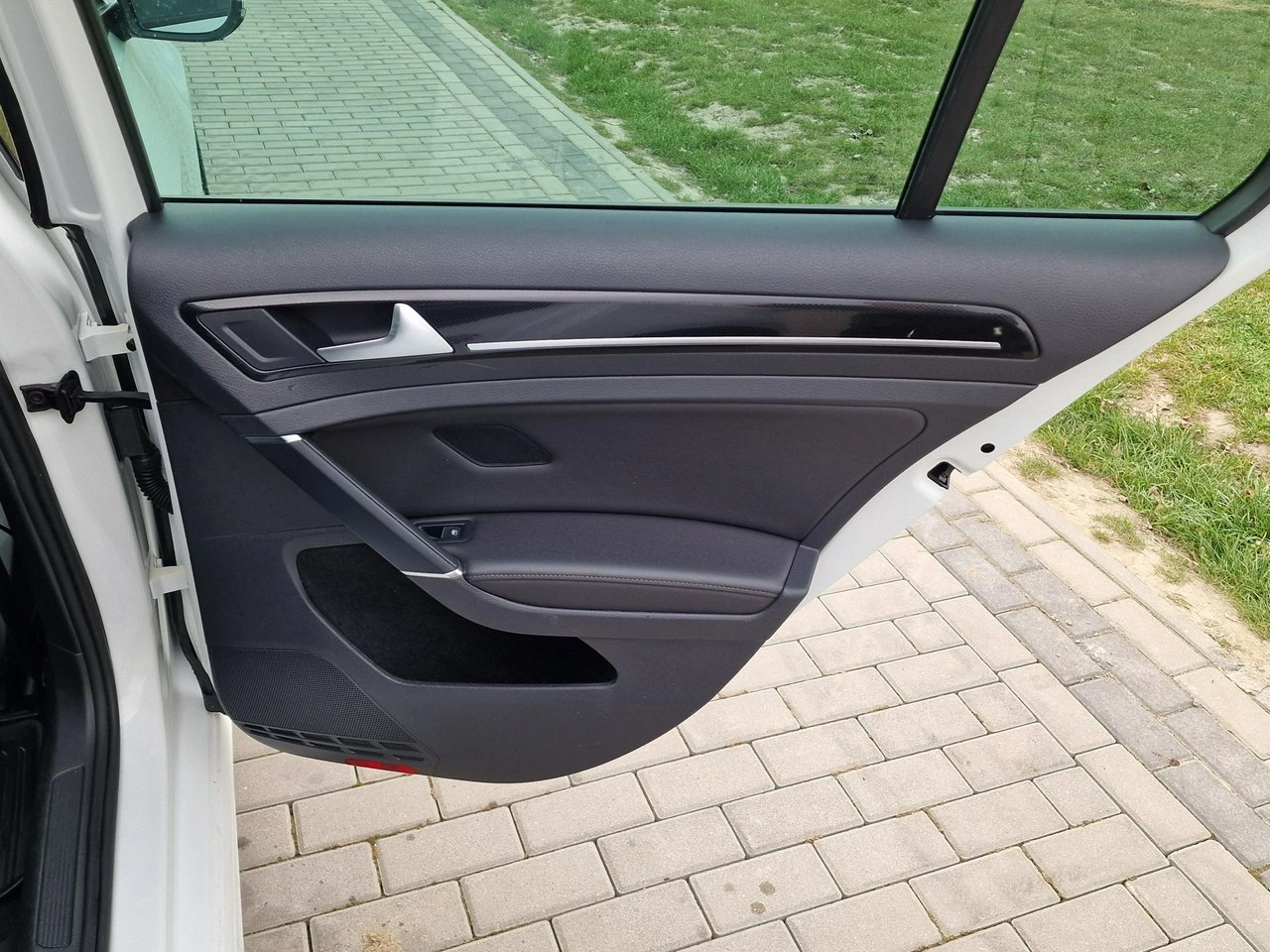 Volkswagen Golf - Zdjęcie 24