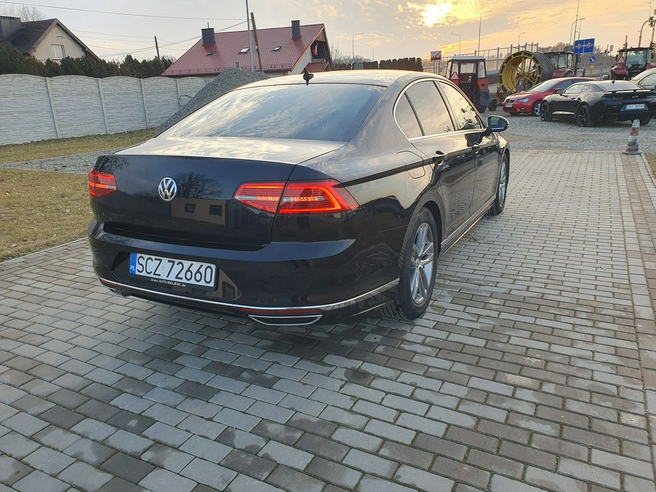 Volkswagen Passat - Zdjęcie 10