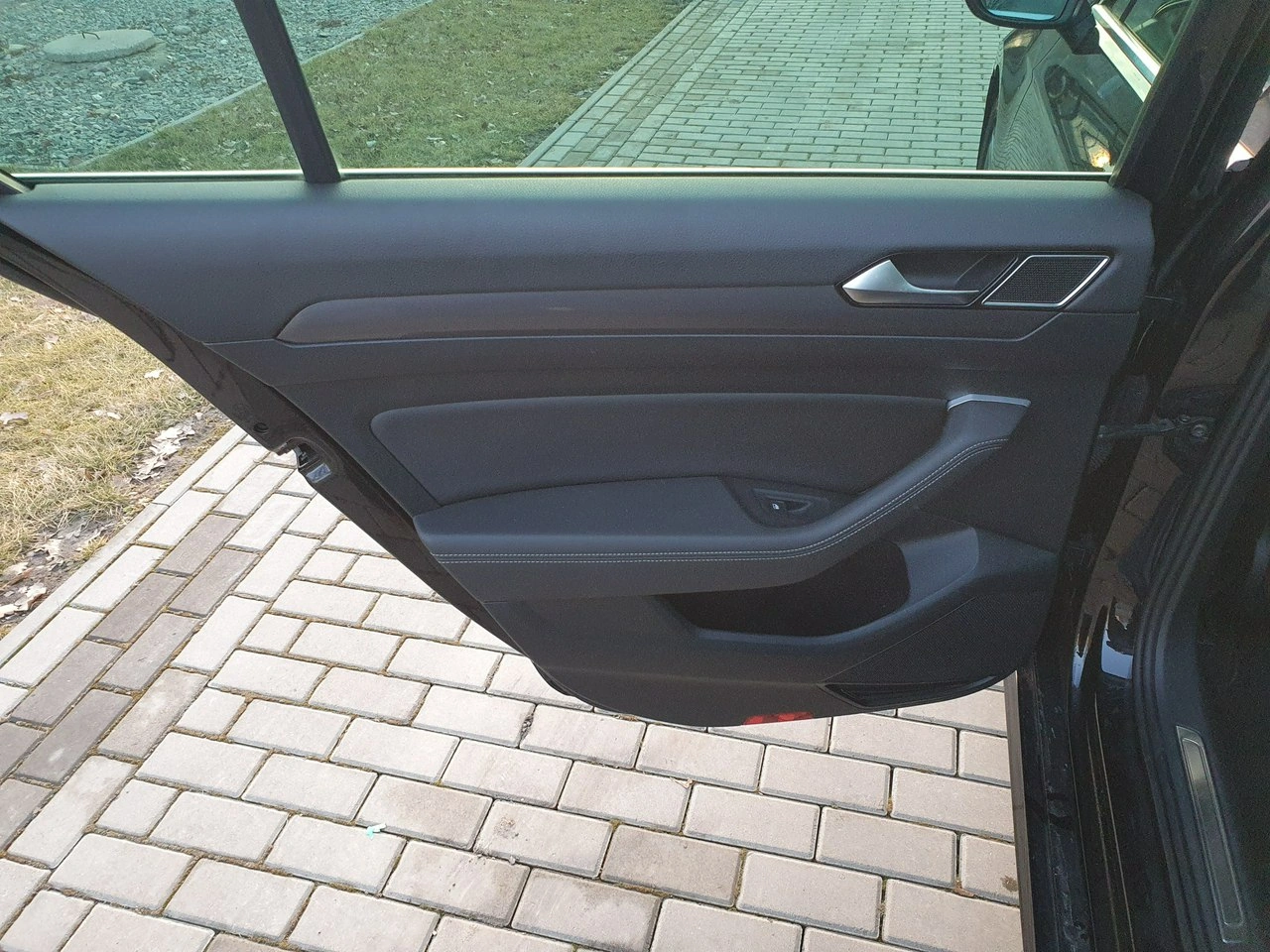 Volkswagen Passat - Zdjęcie 17