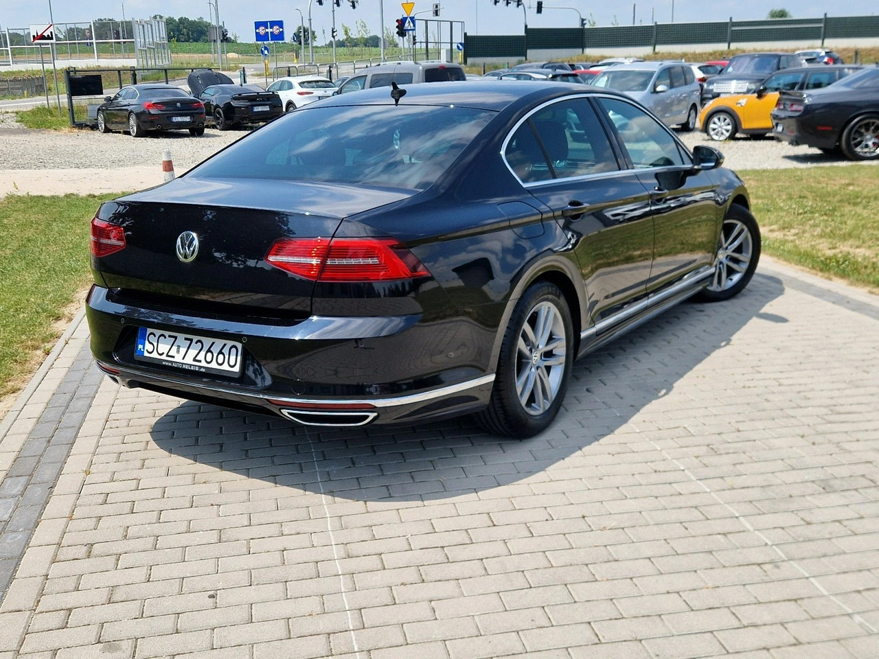 Volkswagen Passat - Zdjęcie 35