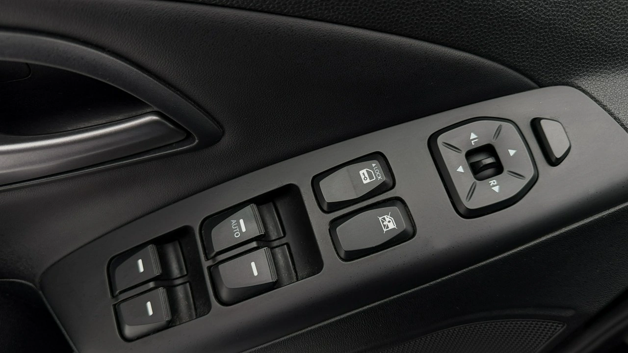 Hyundai ix35 - Zdjęcie 25