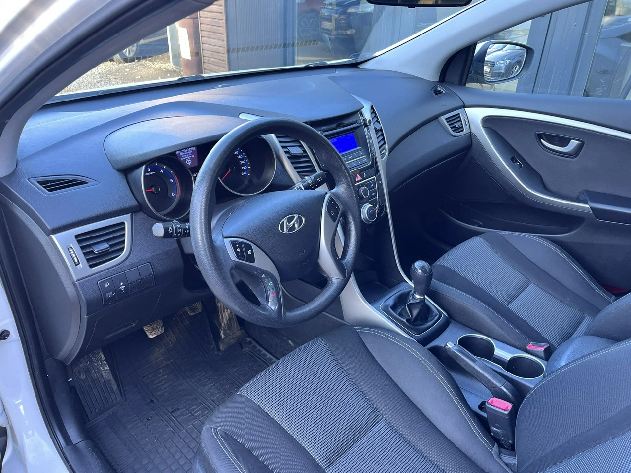 Hyundai i30 - Zdjęcie 17