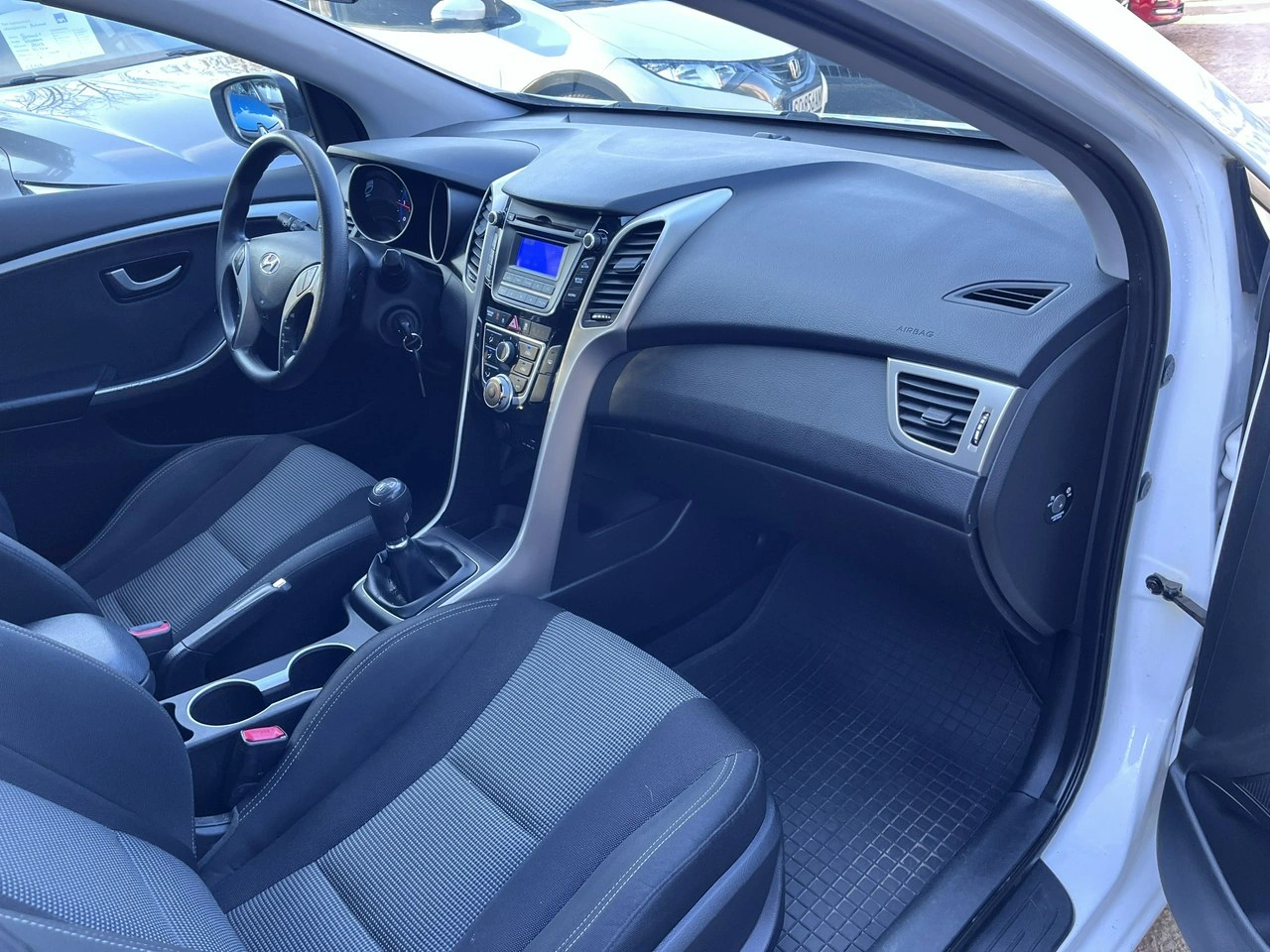 Hyundai i30 - Zdjęcie 18