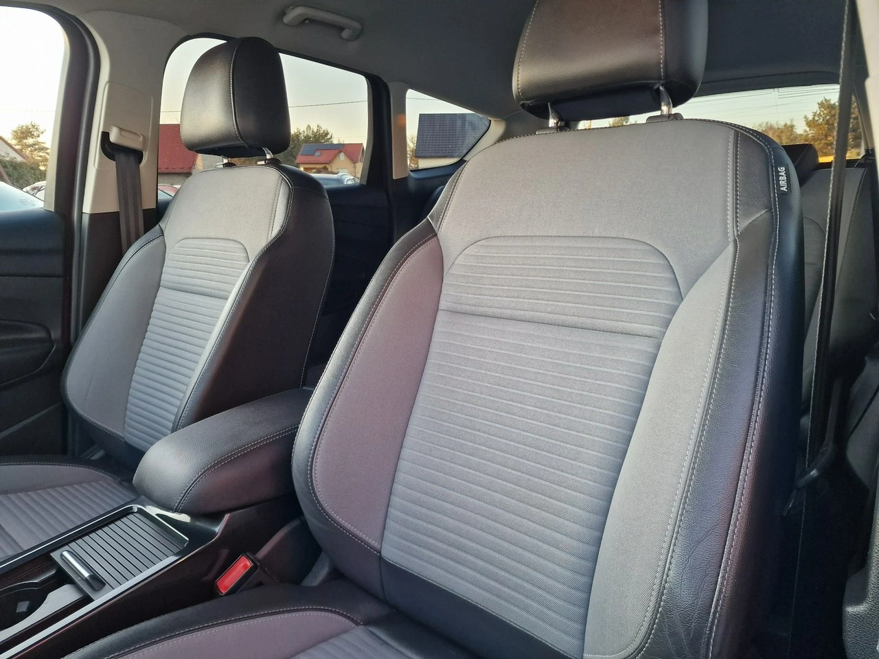 Ford Kuga - Zdjęcie 15