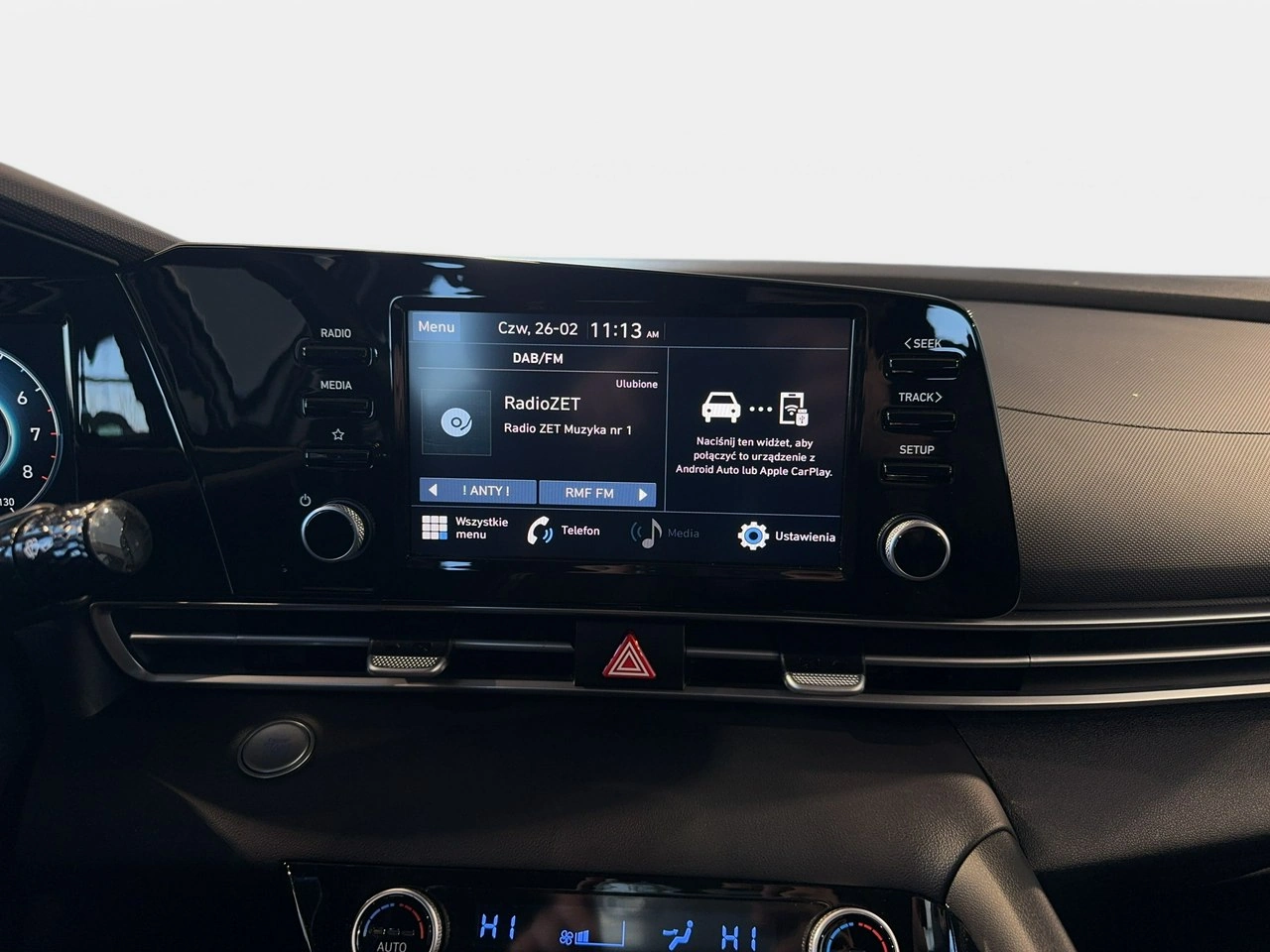 Hyundai Elantra - Zdjęcie 20