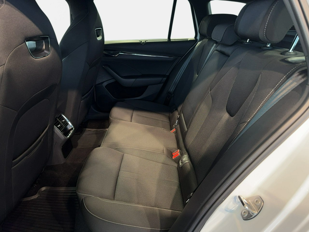 Skoda Octavia - Zdjęcie 13