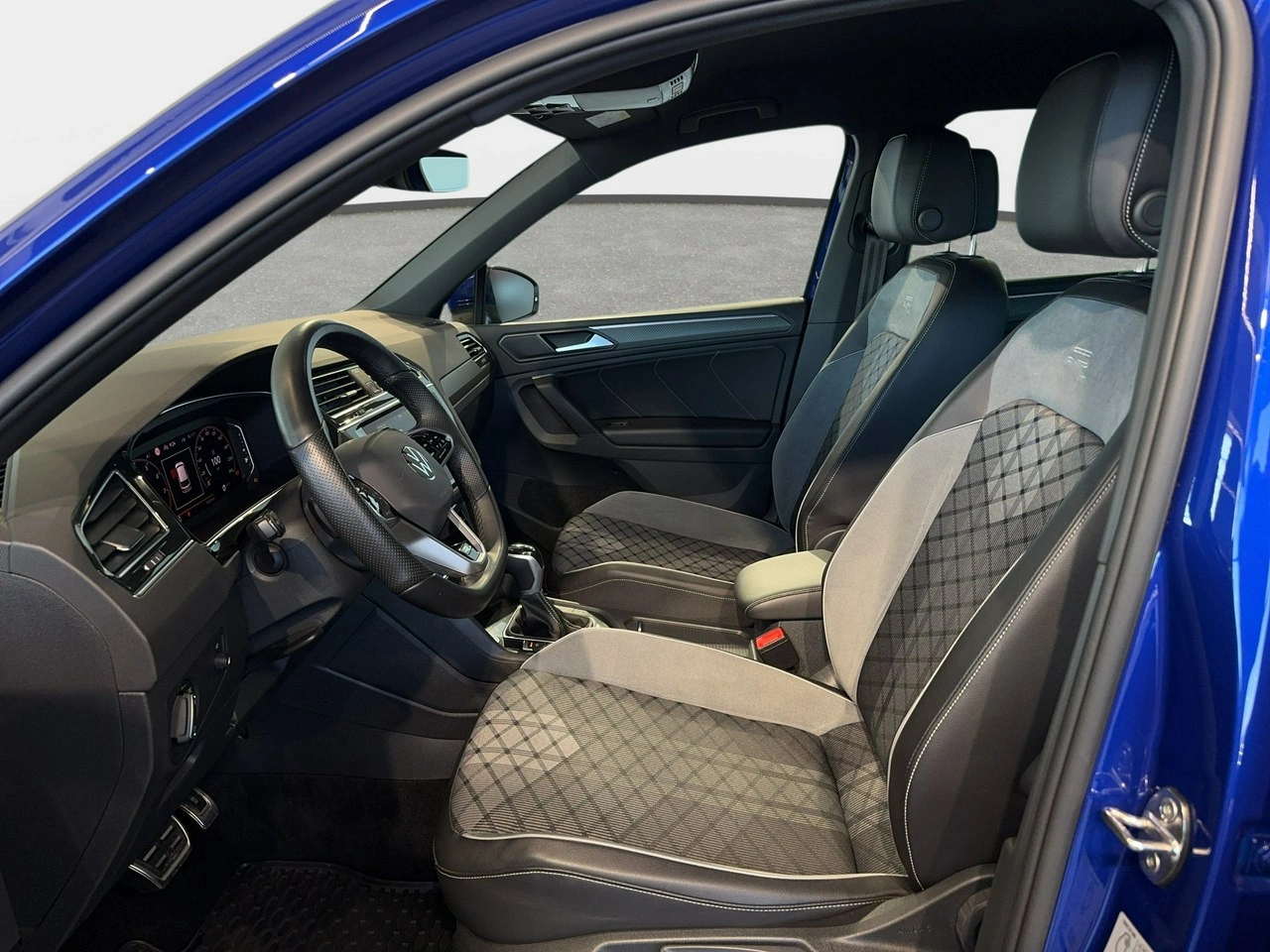 Volkswagen Tiguan - Zdjęcie 12