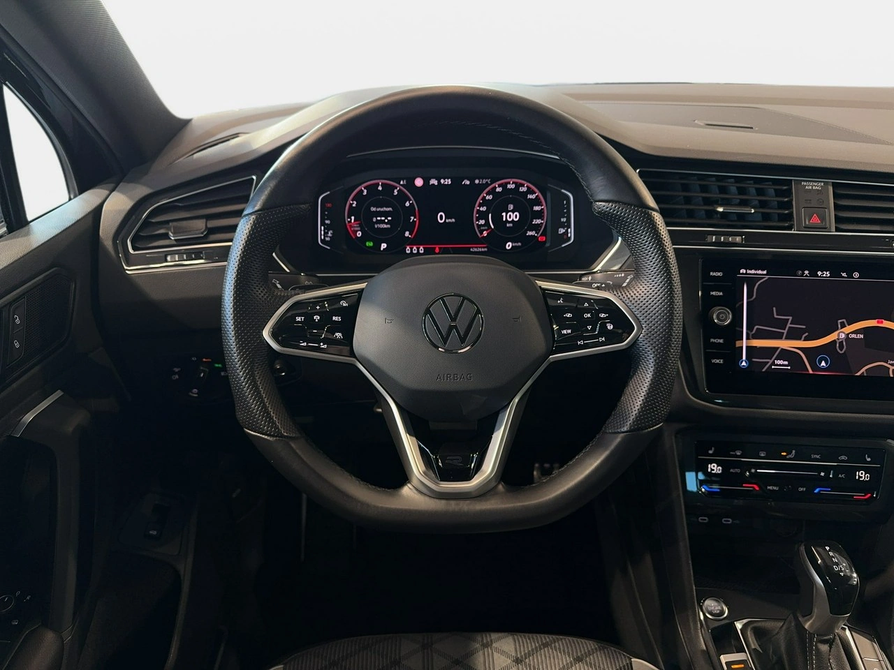 Volkswagen Tiguan - Zdjęcie 19