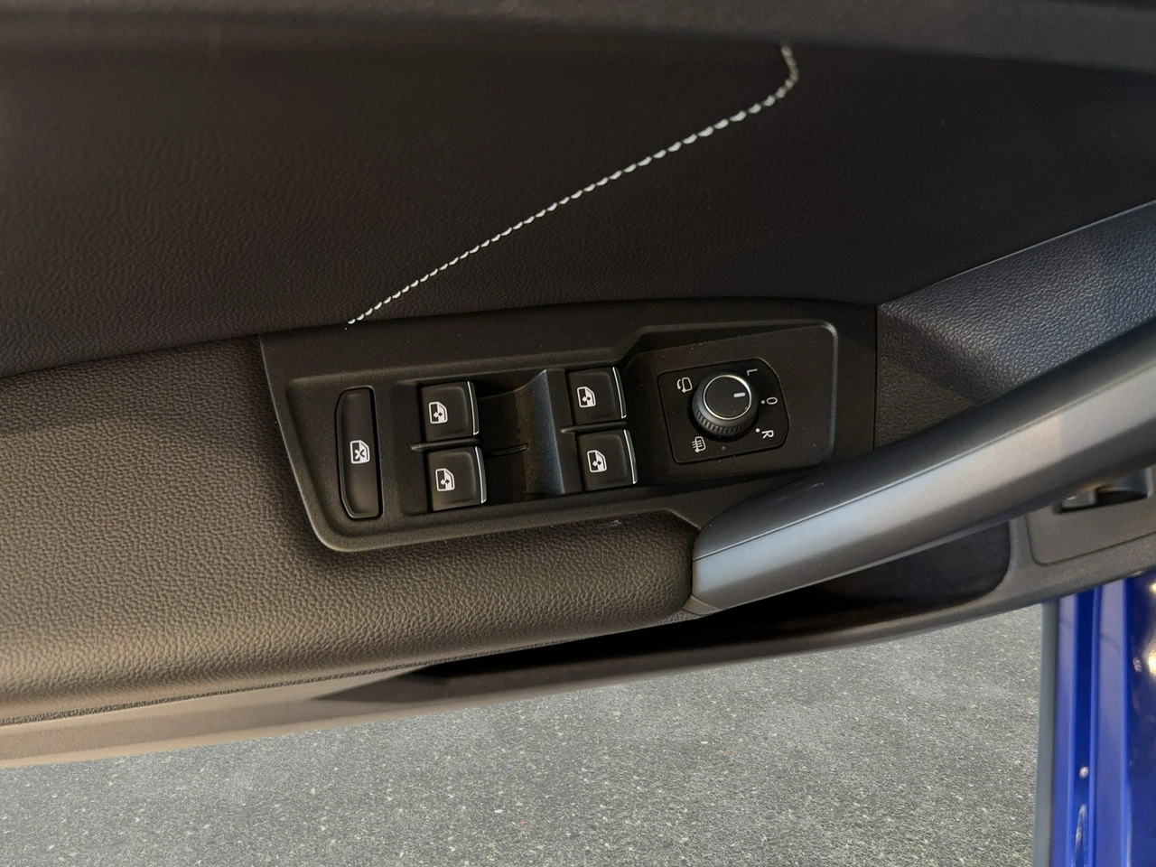 Volkswagen Tiguan - Zdjęcie 33