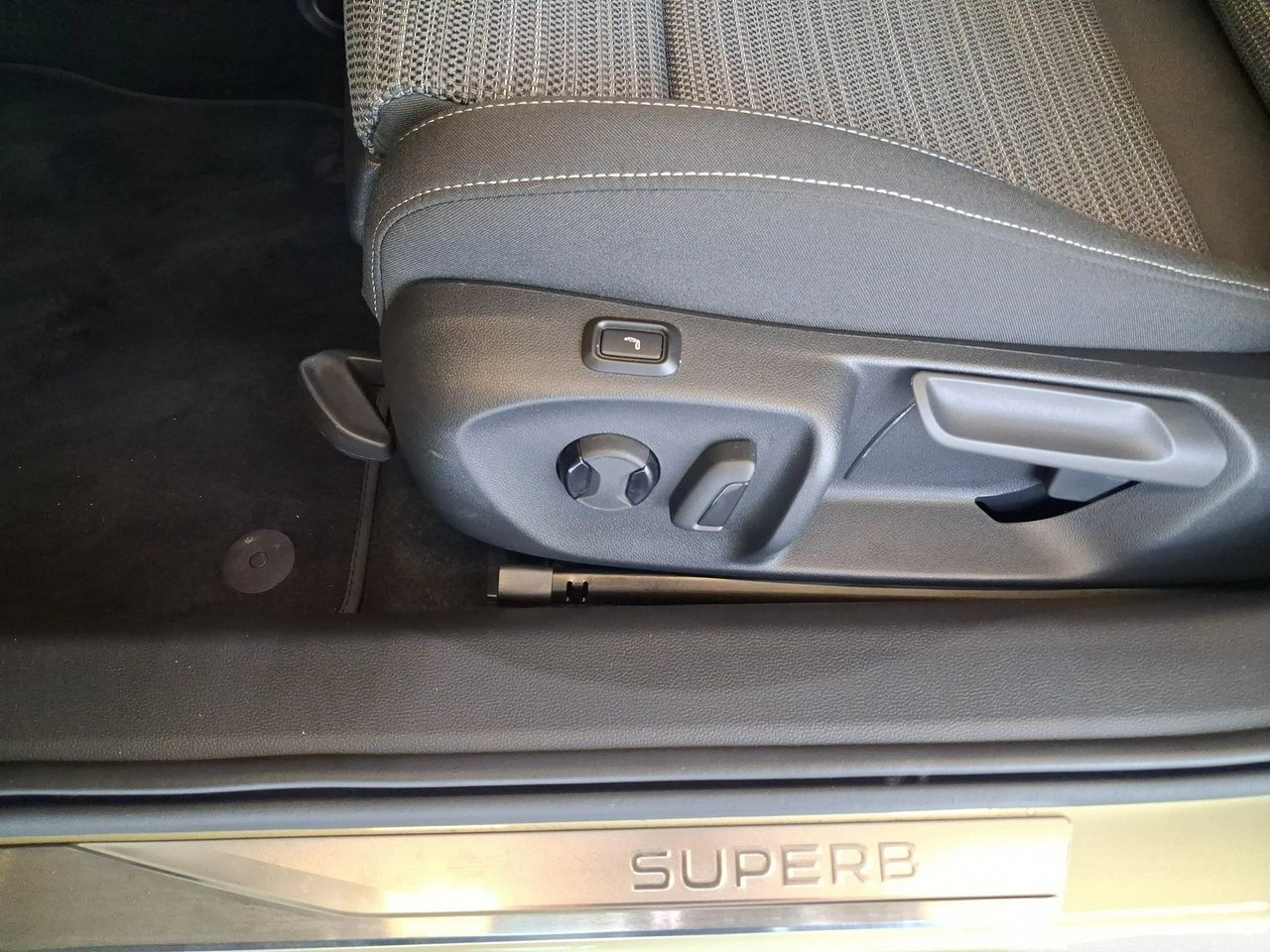 Skoda Superb - Zdjęcie 9