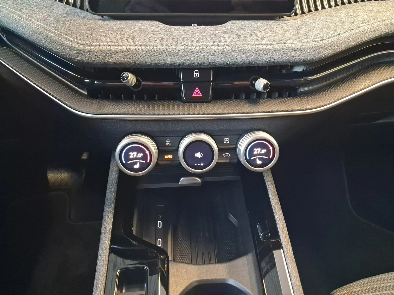 Skoda Superb - Zdjęcie 21