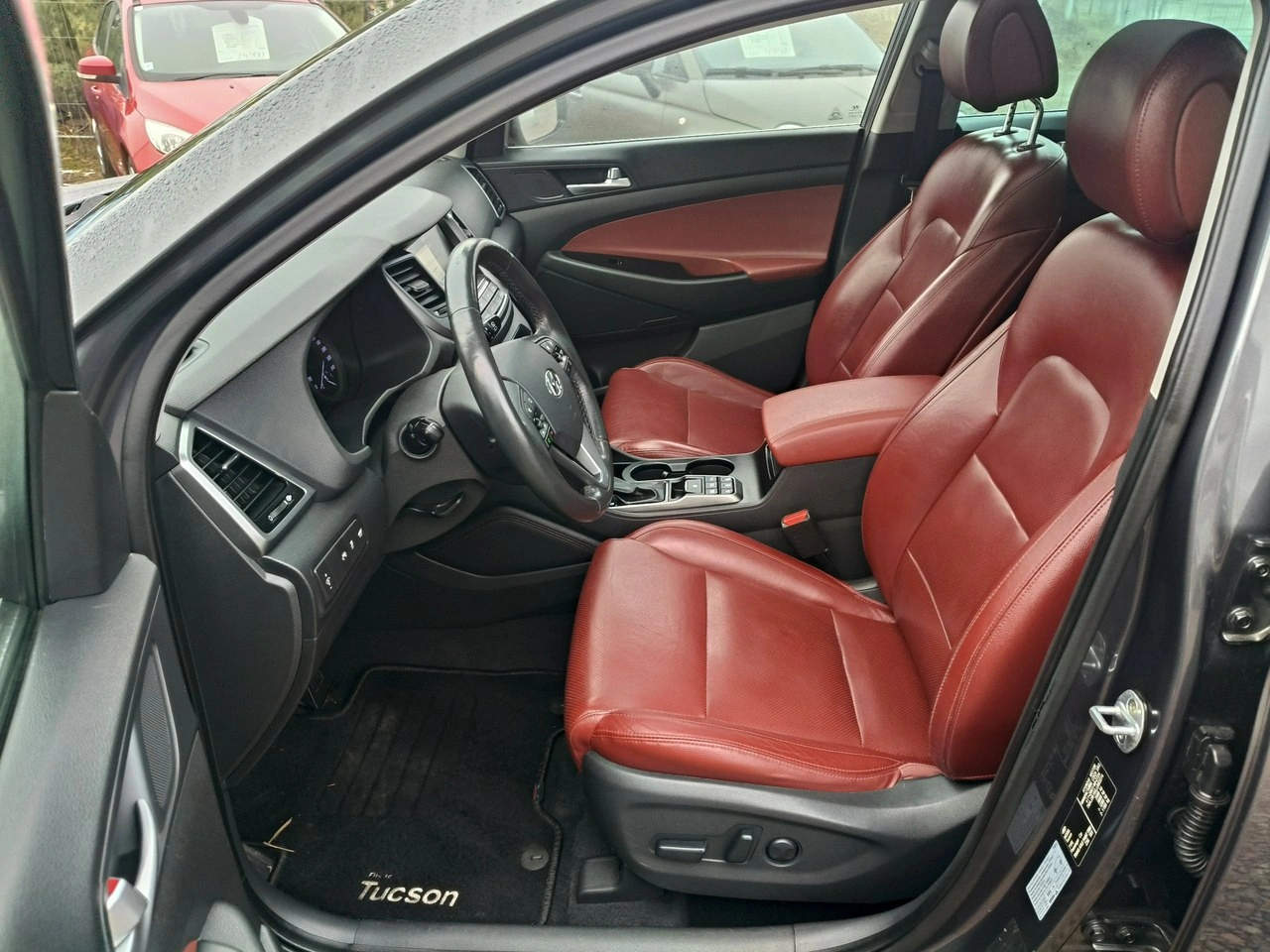 Hyundai Tucson - Zdjęcie 19