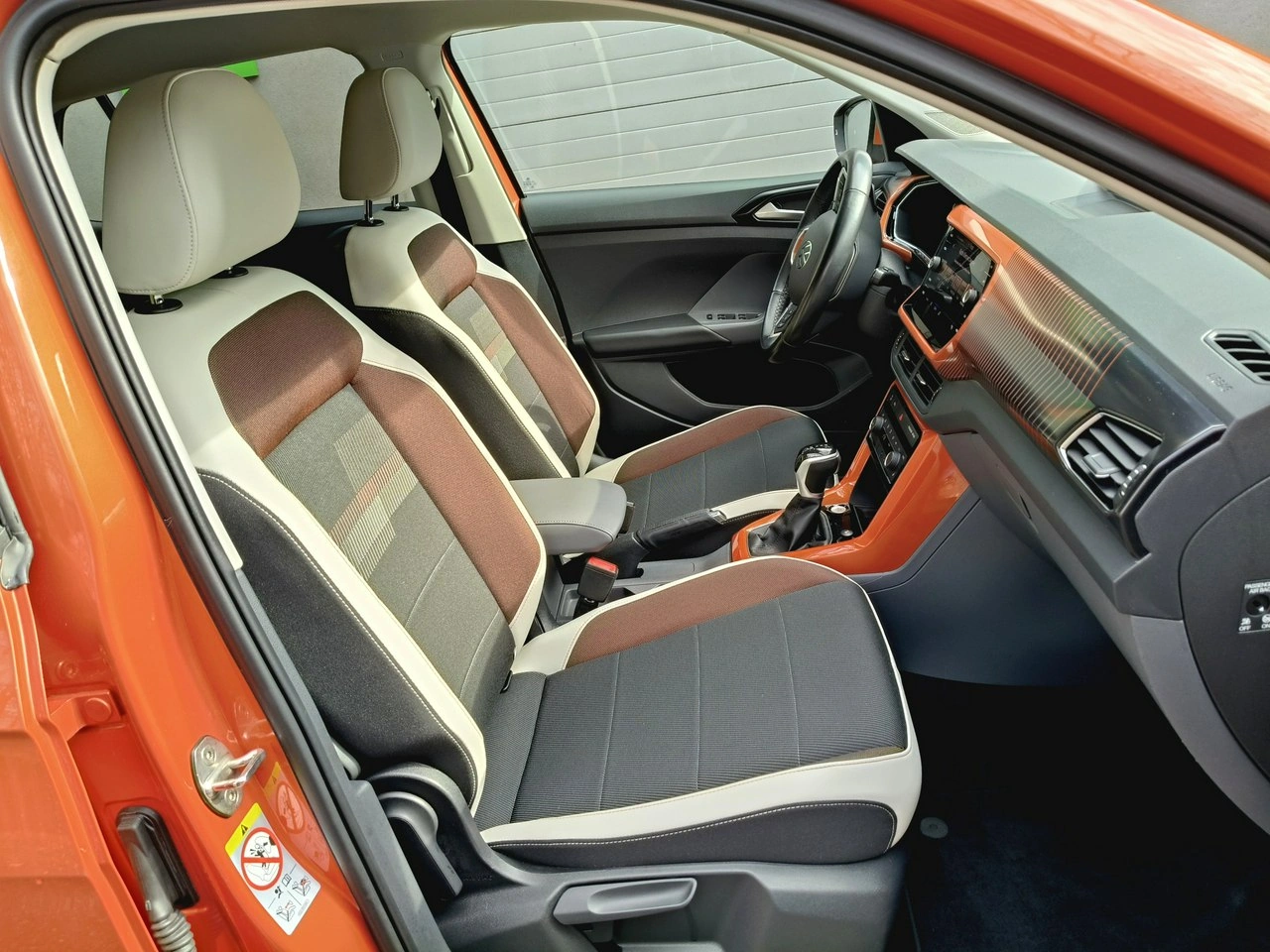 Volkswagen T-Cross - Zdjęcie 12