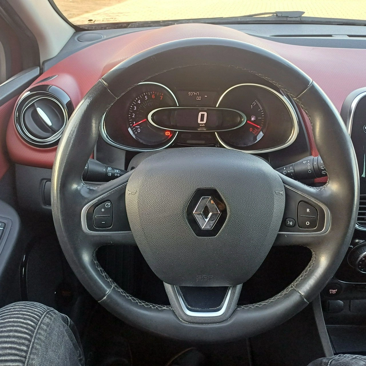 Renault Clio - Zdjęcie 12