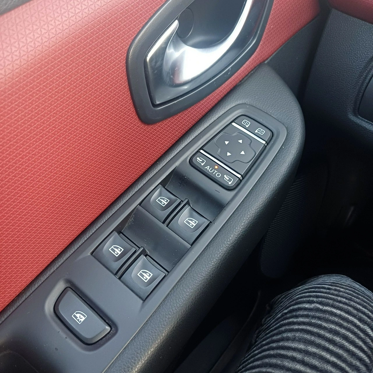 Renault Clio - Zdjęcie 18