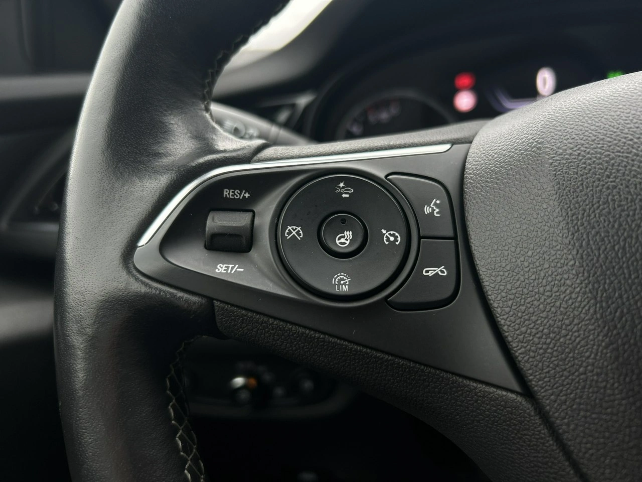 Opel Insignia - Zdjęcie 11