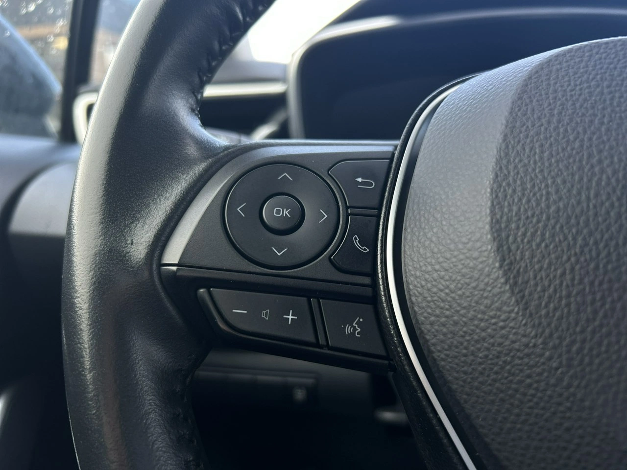 Toyota Corolla - Zdjęcie 9