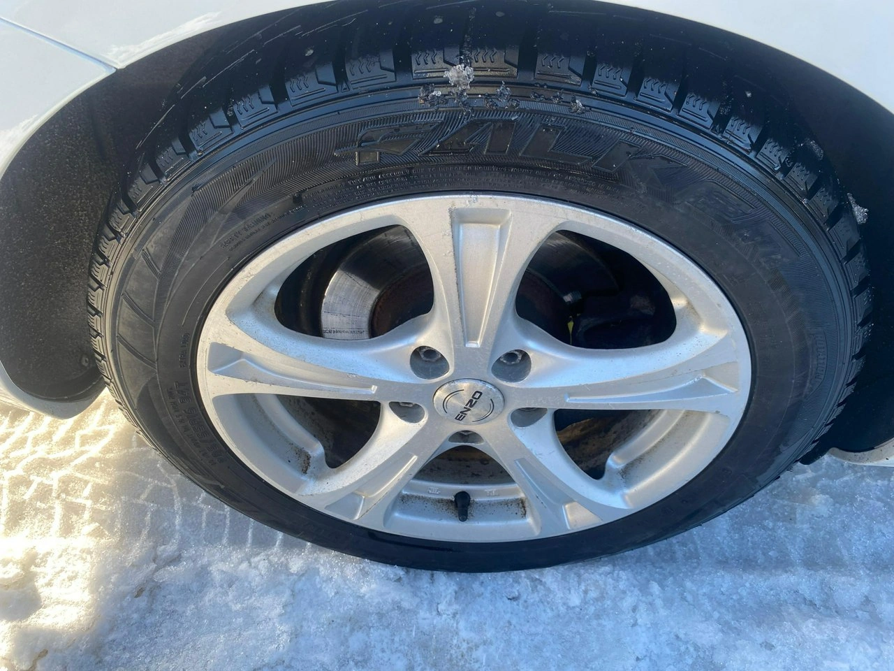 Volkswagen Passat - Zdjęcie 25