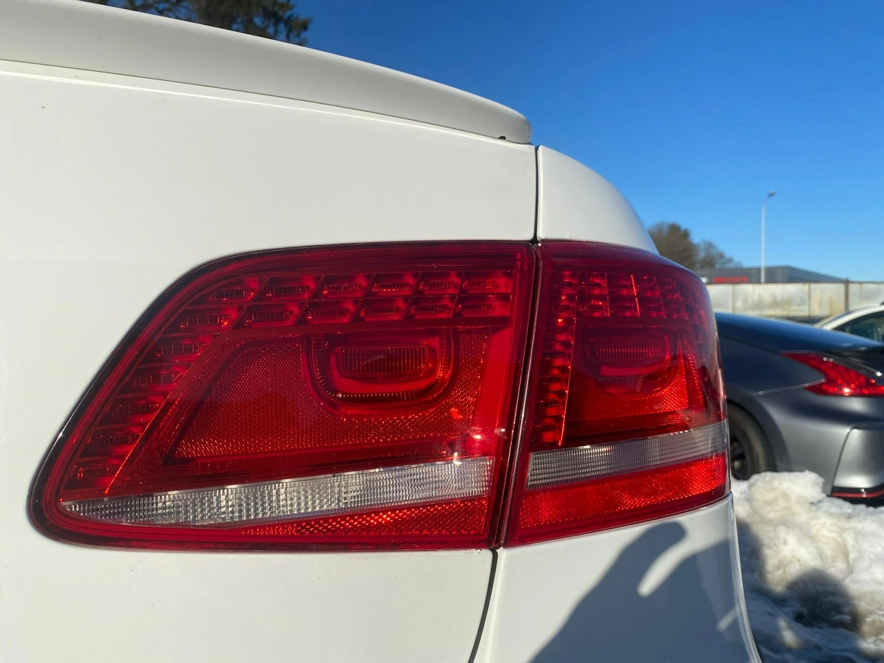 Volkswagen Passat - Zdjęcie 28