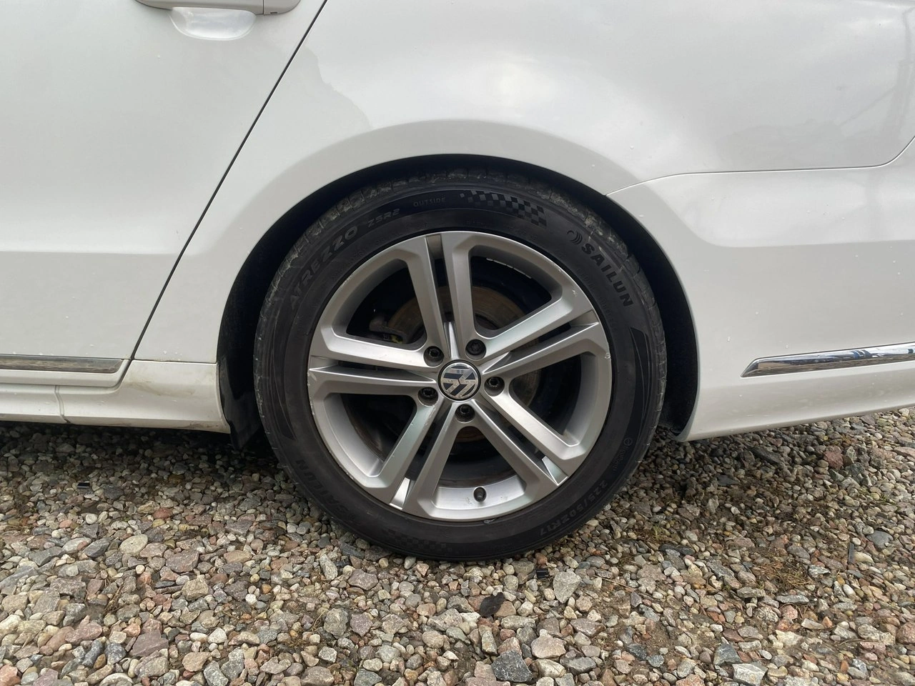 Volkswagen Passat - Zdjęcie 30