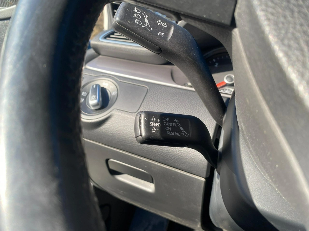 Volkswagen Passat - Zdjęcie 42