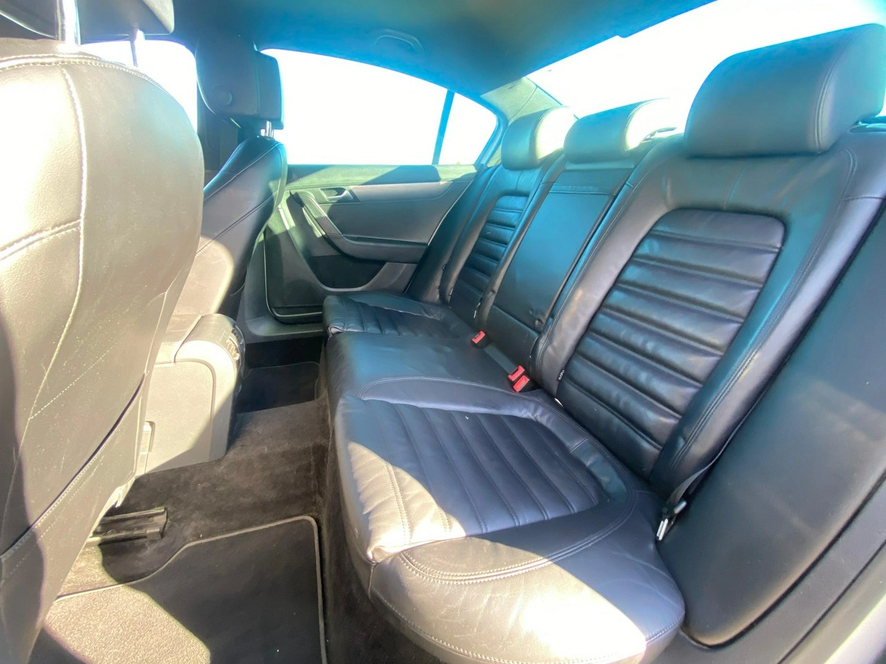 Volkswagen Passat - Zdjęcie 48