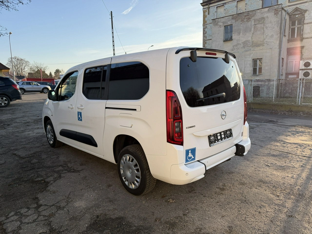 Opel Combo Life - Zdjęcie 22
